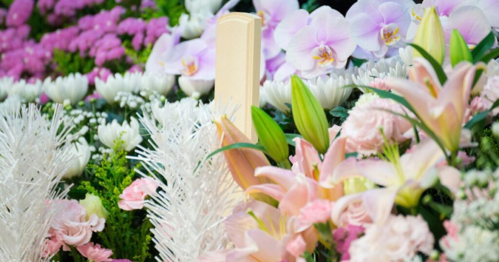 お通夜の流れをわかりやすく解説！準備・受付・焼香・通夜振る舞いまでの全手順