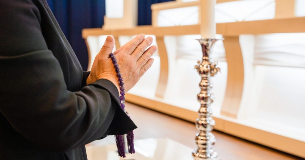 一日葬とは？メリット・デメリットと費用・参列者負担・シンプルな進行の魅力を解説